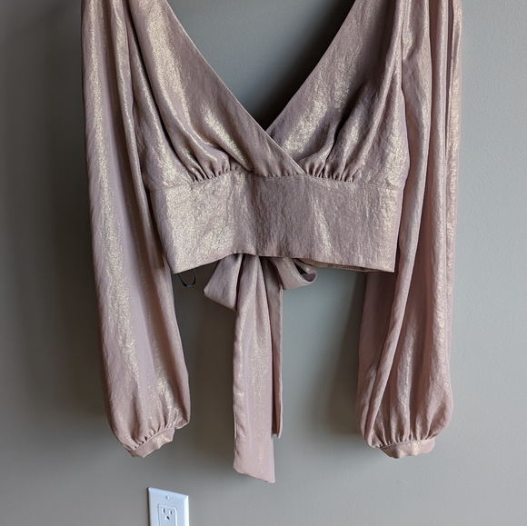 Bebe crop top in size S - Picture 2 of 3